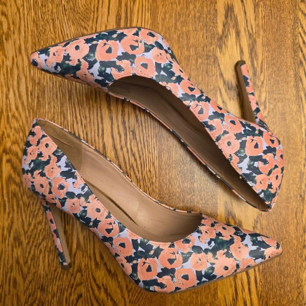 BCBG Floral Print Pointed Toe Pumps Pink Green 3